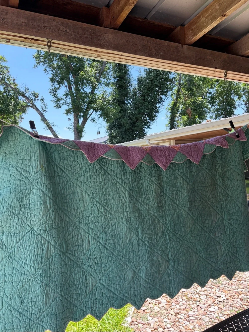 Vintage Lavender Fan Quilt 50x92 - Hand Quilted Scalloped Edge Cottage Quilt